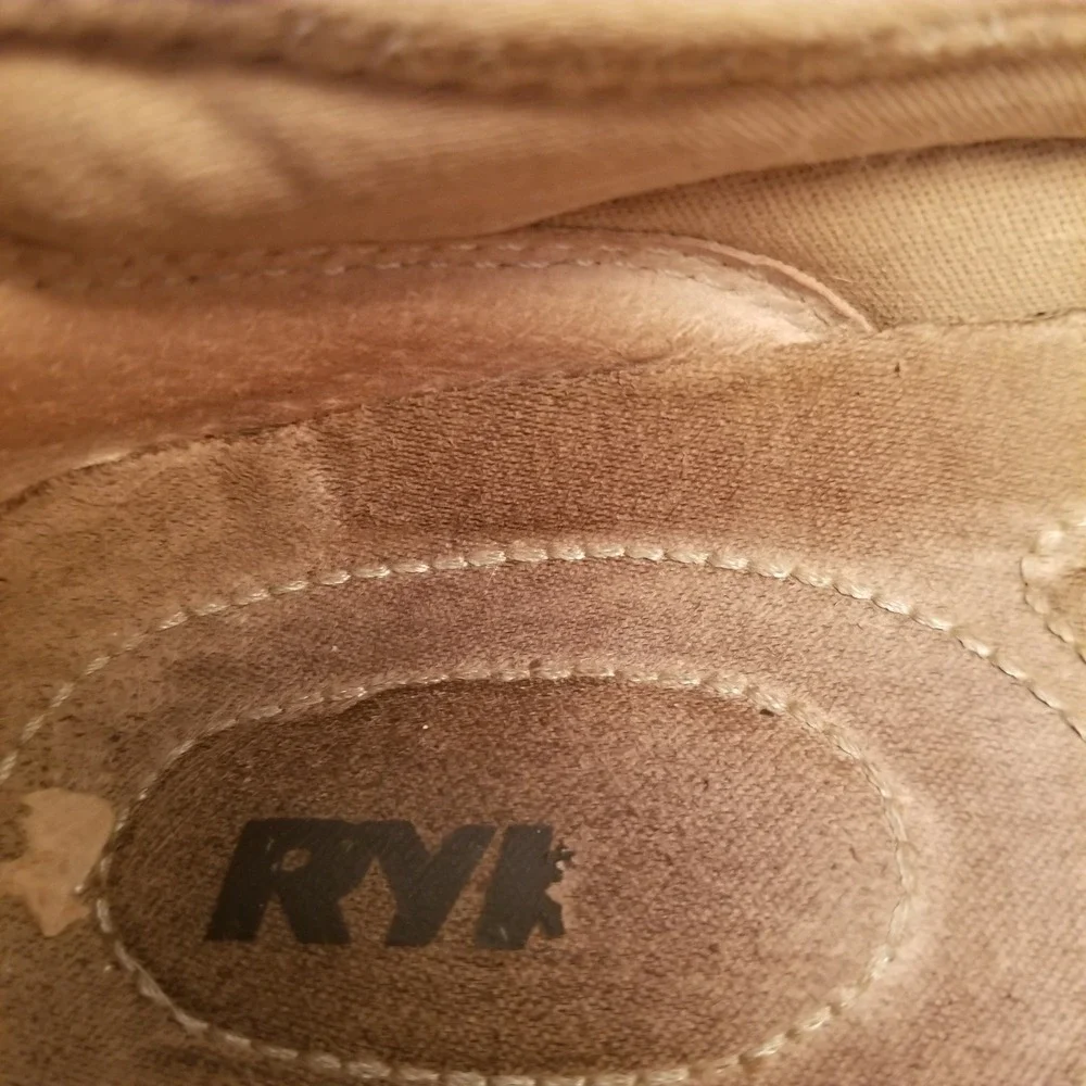 RYKA Womens Beige Slip On Walking Shoes Mesh Comfort Flats Size 8.5 W